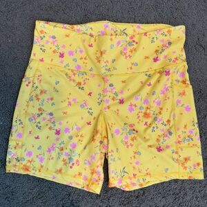 🌼 Ideology Floral Yellow Shorts – Size XXL – NWOT